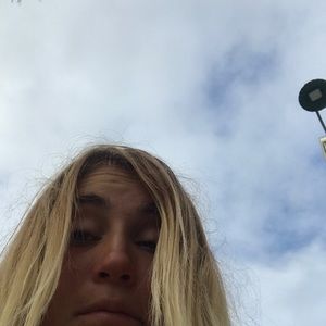 Meet your Posher, Elly